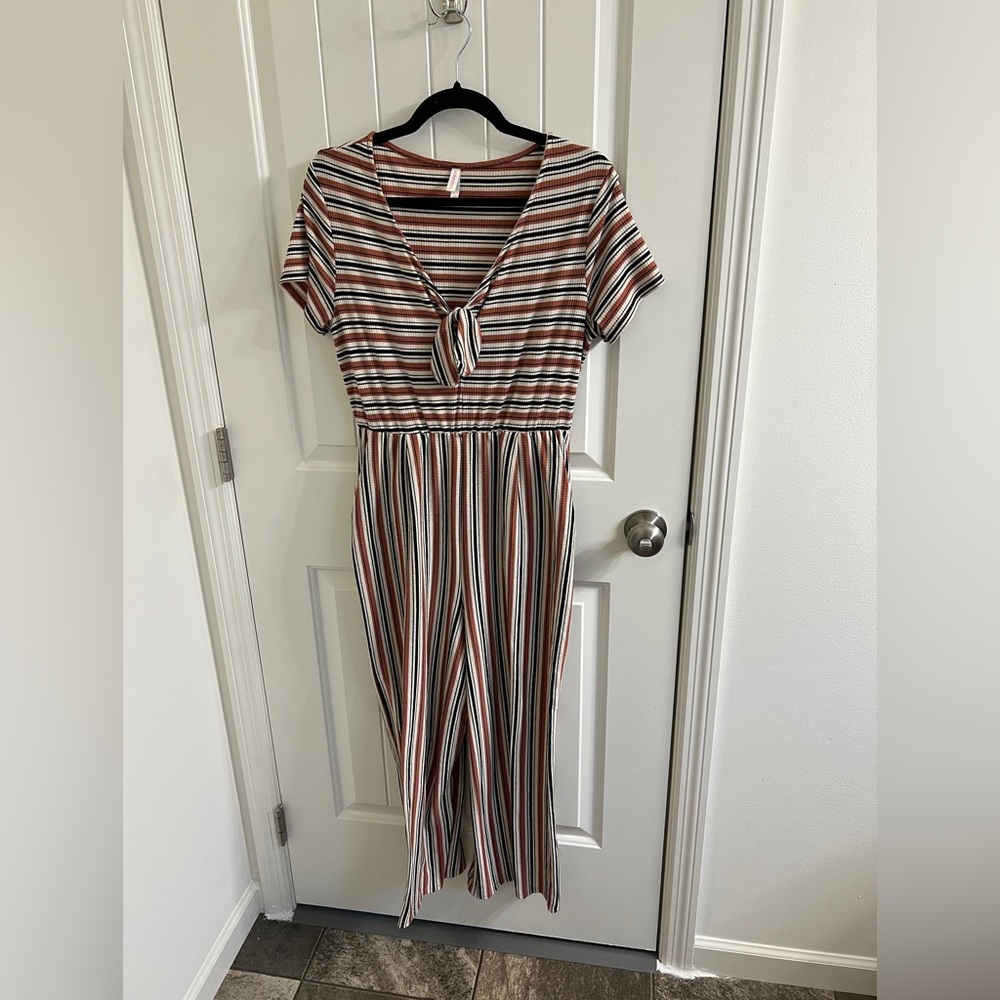 Striped and stretchy jumpsuit